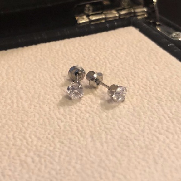 Sterling Silver Cubic Zirconia Studs - Picture 1 of 1